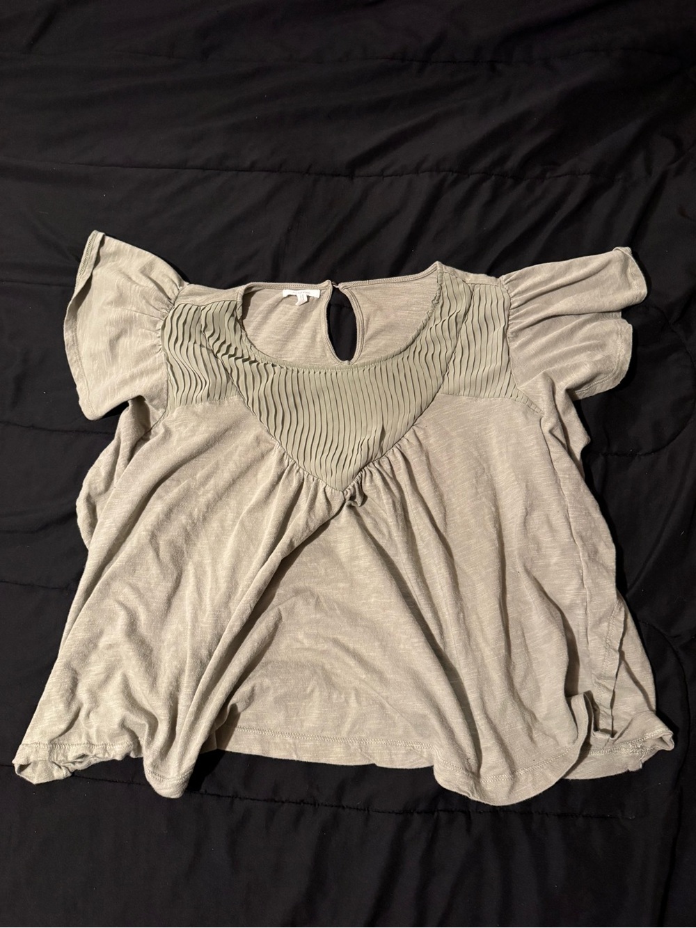 Maurices Ruffle Sleeve Top in Beige Size XL